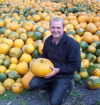 Dan Mackelden – Expert pumpkin grower